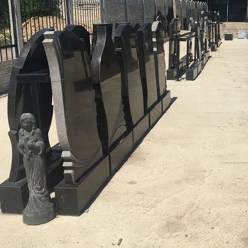 Памятники на могилу в Тирасполе и Приднестровье по цене от 9 000 рублей